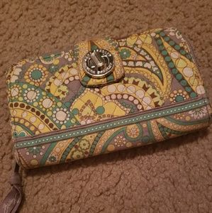 Vera Bradley Bags - Vera Bradley Wallet Vera Bradley Bags - Vera Bradley Wallet